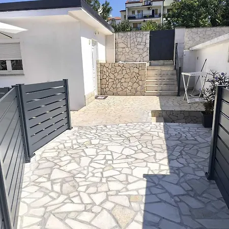 Evica 3,4,5 Apartman