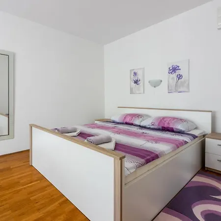 Evica 3,4,5 * Crikvenica