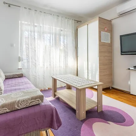 Evica 3,4,5 Crikvenica