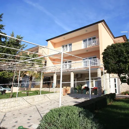 Evica 3,4,5 * Crikvenica