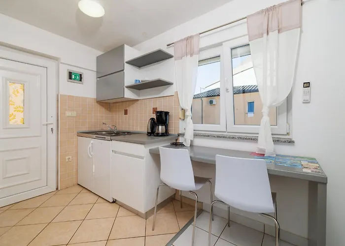 Evica 3,4,5 Apartman