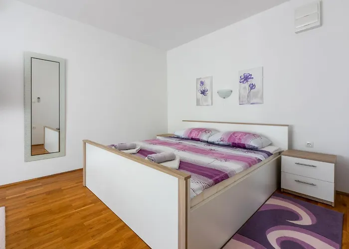 Evica 3,4,5 * Crikvenica
