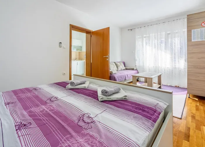 Evica 3,4,5 Crikvenica