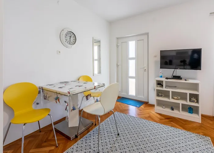 Evica 3,4,5 Apartman *