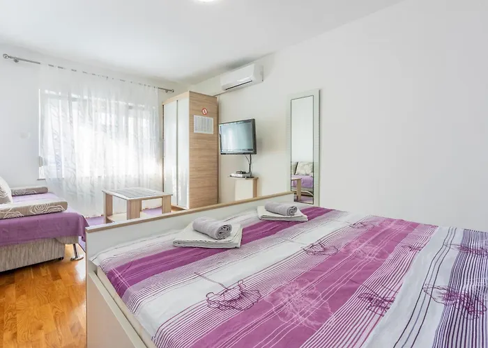 Evica 3,4,5 Apartman